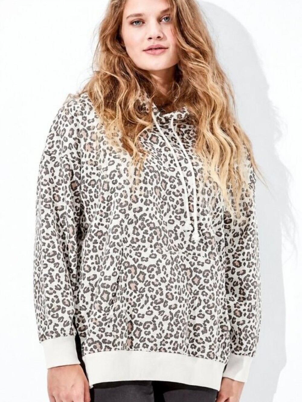 Oversized Slouchy Leopard Print Neutral Tone Hoodie Kegging Fit American Eagle